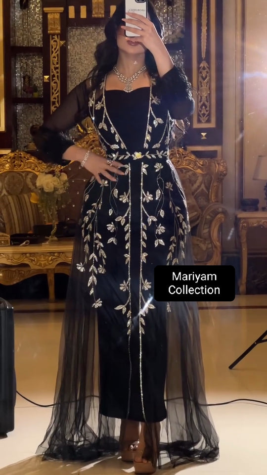 Elegant Kaftan with silver Embroidery–Moroccan Traditional Dress for Special Occasions